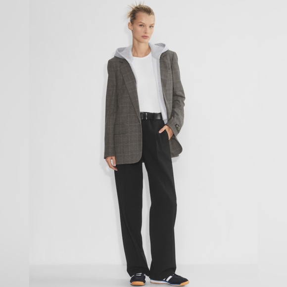 Aritzia Pants - Aritzia The  Effortless Pant™ - (Re)ssential